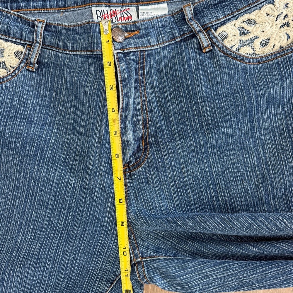 Vintage denim jeans Bill Blass cream lace detail. Size 12P - Picture 8 of 10